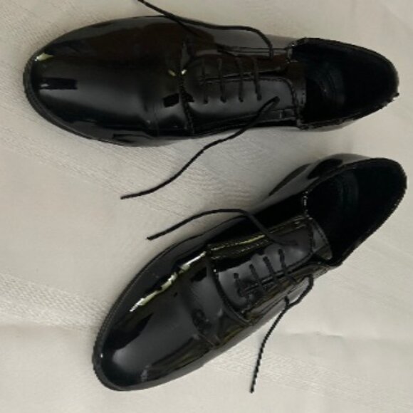 Men's Black Lace Up Patent Leather Dress Shoes Sz. 11M - Picture 2 of 8